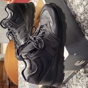 Men's New Balance 574 Size 10 black leather sneaker